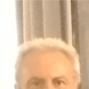 Docente esperto scuola superiore impartisce accurate lezioni zona vomero